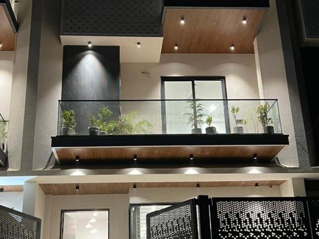 4 BHK Villa in Seesyawas for resale Jaipur. The reference number is 20371320
