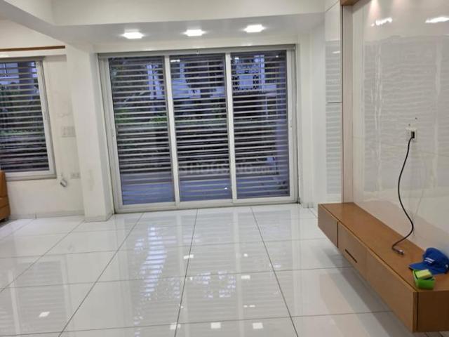 4 BHK Villa in Shela for rent Ahmedabad. The reference number is 17934968