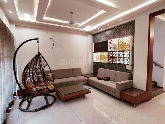 4 BHK Villa in Shela for rent Ahmedabad. The reference number is 20096519