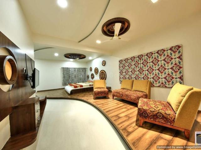 4 BHK Villa in Shilaj for resale Ahmedabad. The reference number is 19739430