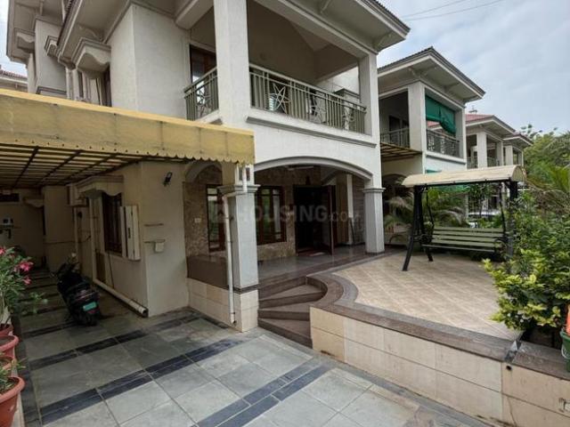 4 BHK Villa in Sola for resale Ahmedabad. The reference number is 20705998