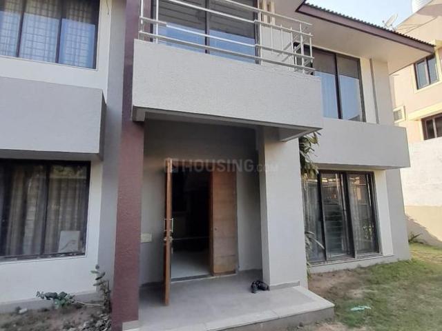 4 BHK Villa in South Bopal for rent Ahmedabad. The reference number is 20723801