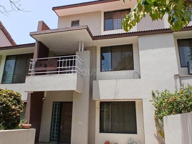 4 BHK Villa in South Bopal for rent Ahmedabad. The reference number is 20270436