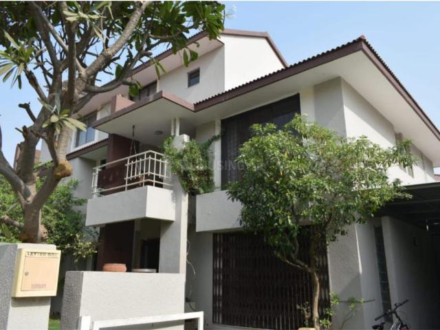 4 BHK Villa in South Bopal for resale Ahmedabad. The reference number is 19616467