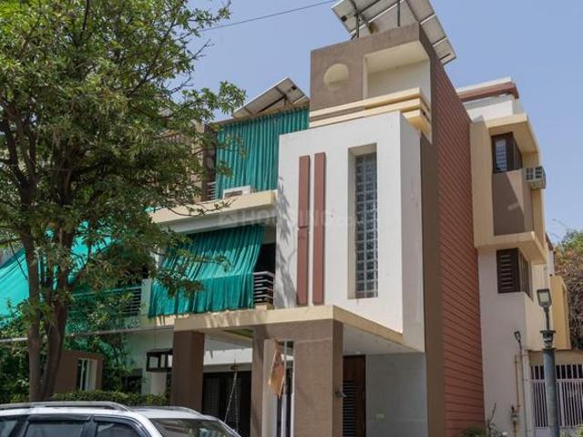 4 BHK Villa in South Bopal for resale Ahmedabad. The reference number is 19616833