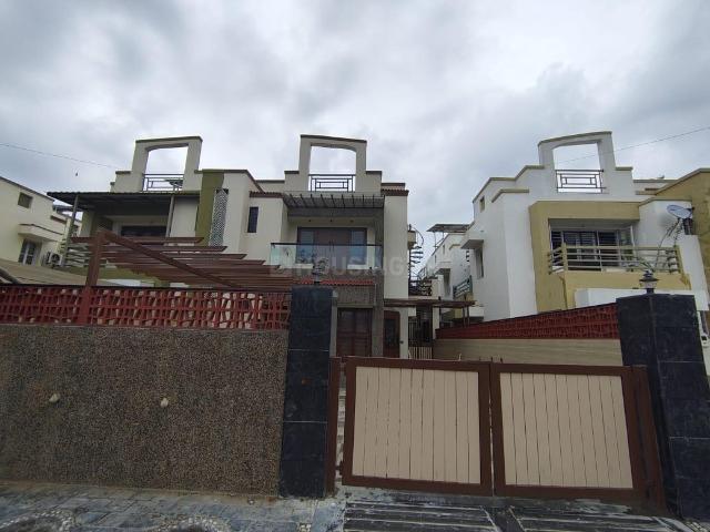 4 BHK Villa in South Bopal for resale Ahmedabad. The reference number is 19616921