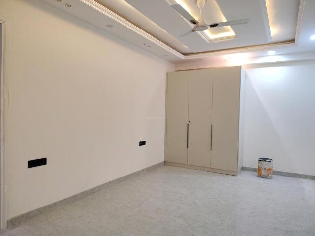 4 BHK Apartment in Chandan Hola for resale New Delhi. The reference number is 19746957