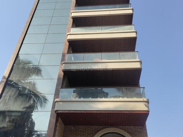 4 BHK Apartment in Chembur for rent Mumbai. The reference number is 18781071