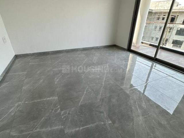 4 BHK Apartment in Chembur for resale Mumbai. The reference number is 19011878