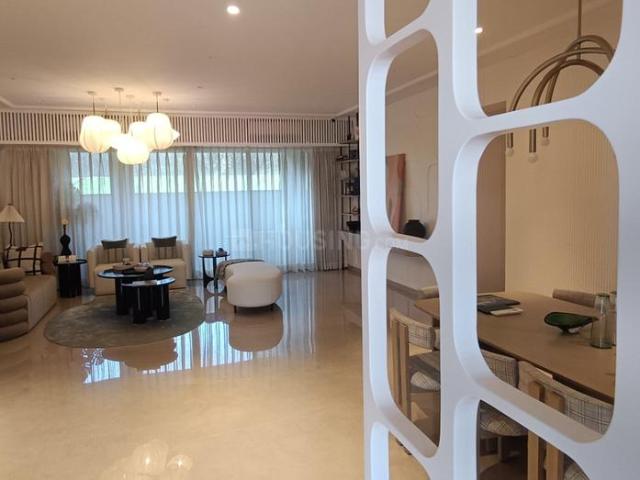 4 BHK Apartment in Chembur for resale Mumbai. The reference number is 19034153