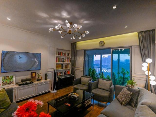 4 BHK Apartment in Chembur for resale Mumbai. The reference number is 20008141