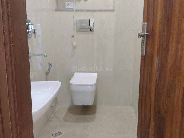 4 BHK Apartment in Chhattarpur for resale New Delhi. The reference number is 18299676