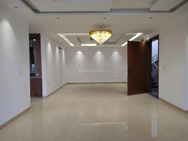 4 BHK Apartment in Chhattarpur for resale New Delhi. The reference number is 20427426