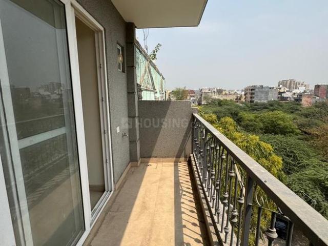 4 BHK Apartment in Chhattarpur for resale New Delhi. The reference number is 20135177