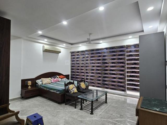 4 BHK Apartment in Chhattarpur for resale New Delhi. The reference number is 20164444
