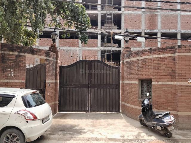 4 BHK Apartment in Chhattarpur for resale New Delhi. The reference number is 20261602