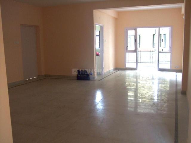 4 BHK Apartment in Chinar Park for rent Kolkata. The reference number is 16374211