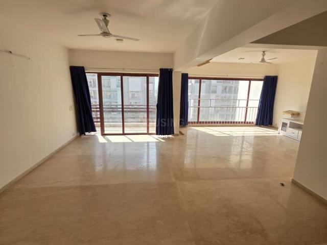 4 BHK Apartment in Ambawadi for rent Ahmedabad. The reference number is 19628566