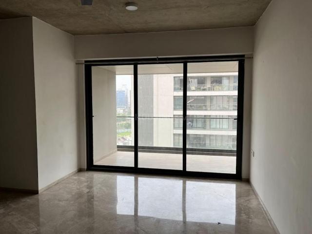 4 BHK Apartment in Ambawadi for rent Ahmedabad. The reference number is 19721616