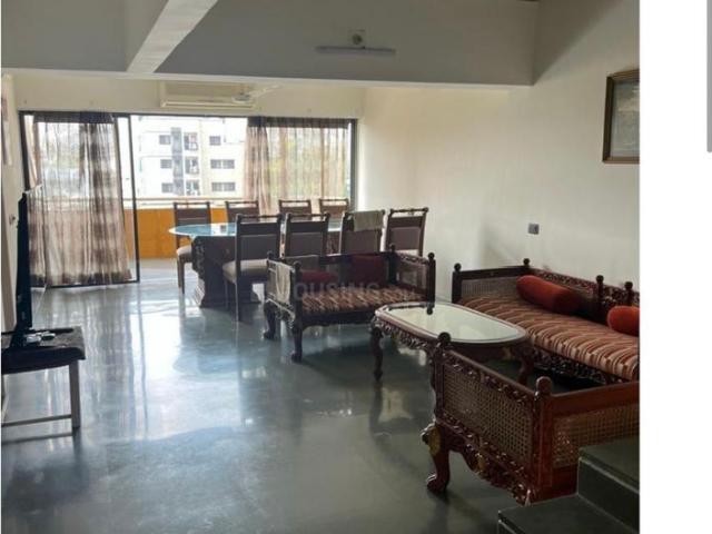 4 BHK Apartment in Ambawadi for rent Ahmedabad. The reference number is 20391493
