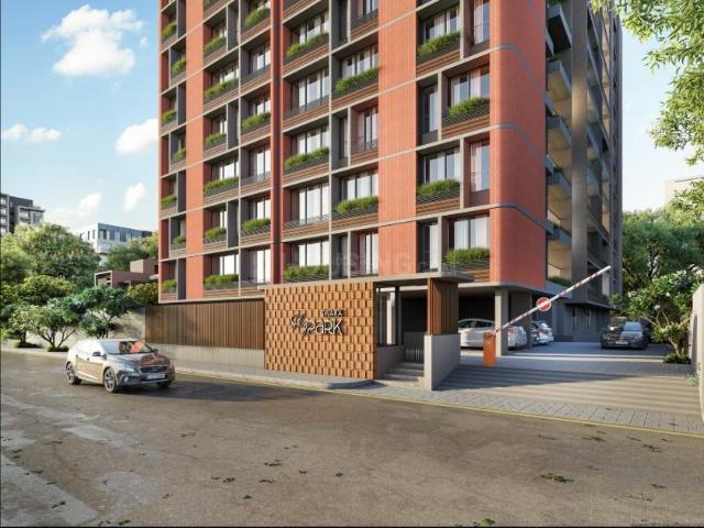 4 BHK Apartment in Ambawadi for resale Ahmedabad. The reference number is 19947498