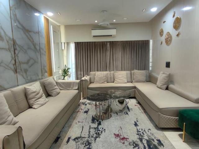 4 BHK Apartment in Ambawadi for resale Ahmedabad. The reference number is 20542871