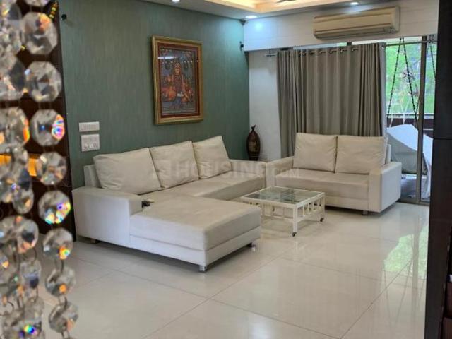 4 BHK Apartment in Ambawadi for resale Ahmedabad. The reference number is 20935167