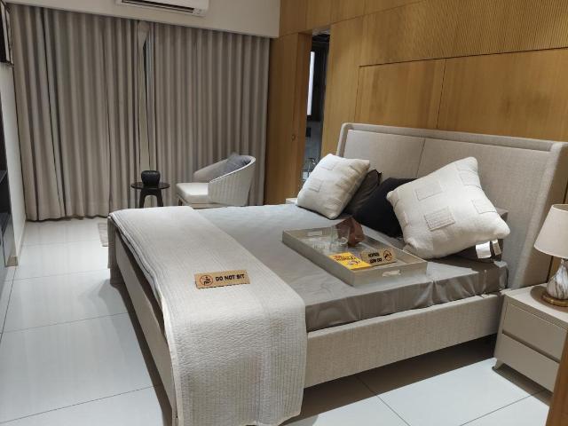 4 BHK Apartment in Ambli for rent Ahmedabad. The reference number is 19859884