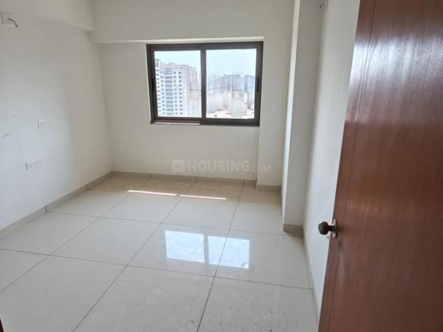 4 BHK Apartment in Ambli for rent Ahmedabad. The reference number is 19852838