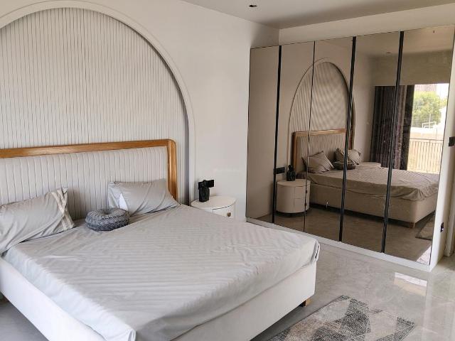 4 BHK Apartment in Ambli for rent Ahmedabad. The reference number is 20116269