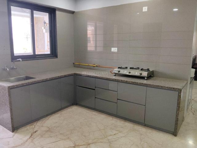 4 BHK Apartment in Ambli for rent Ahmedabad. The reference number is 20176818