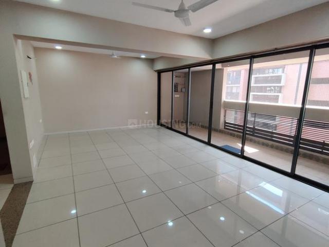 4 BHK Apartment in Ambli for rent Ahmedabad. The reference number is 20341473