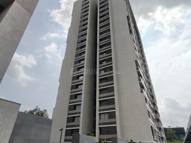4 BHK Apartment in Ambli for rent Ahmedabad. The reference number is 20587978