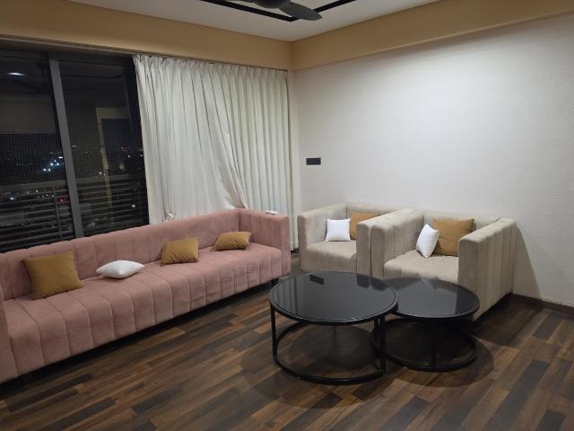 4 BHK Apartment in Ambli for resale Ahmedabad. The reference number is 16624541