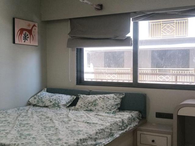 4 BHK Apartment in Ambli for resale Ahmedabad. The reference number is 19582660