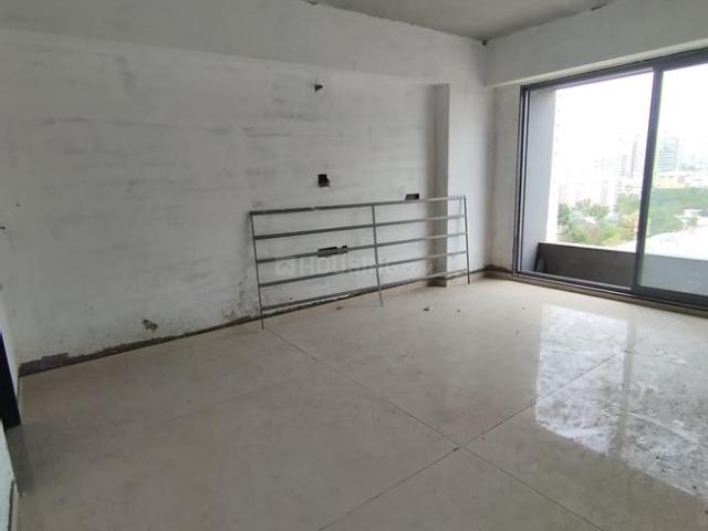 4 BHK Apartment in Ambli for resale Ahmedabad. The reference number is 19879956
