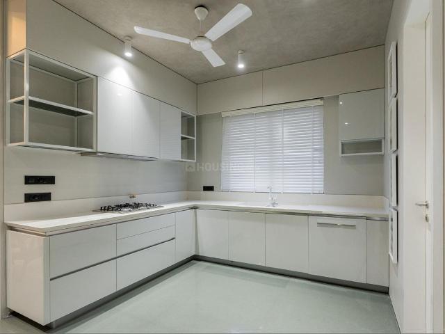 4 BHK Apartment in Ambli for resale Ahmedabad. The reference number is 19176963