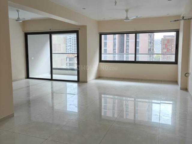 4 BHK Apartment in Ambli for resale Ahmedabad. The reference number is 20558491