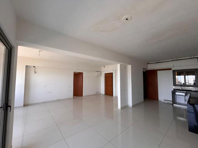 4 BHK Apartment in Ambli for resale Ahmedabad. The reference number is 20072188