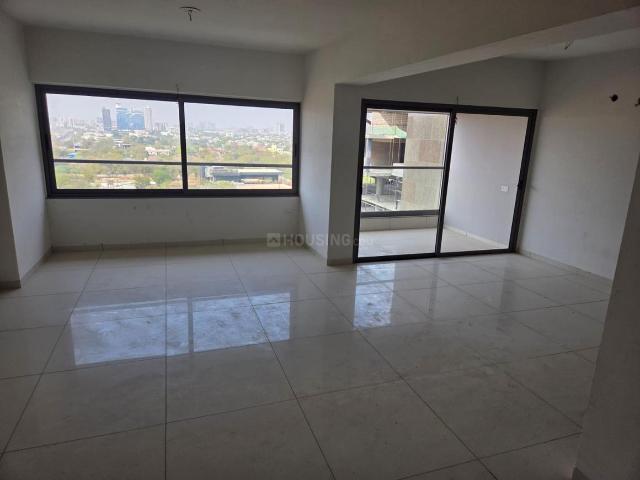 4 BHK Apartment in Ambli for resale Ahmedabad. The reference number is 20314436