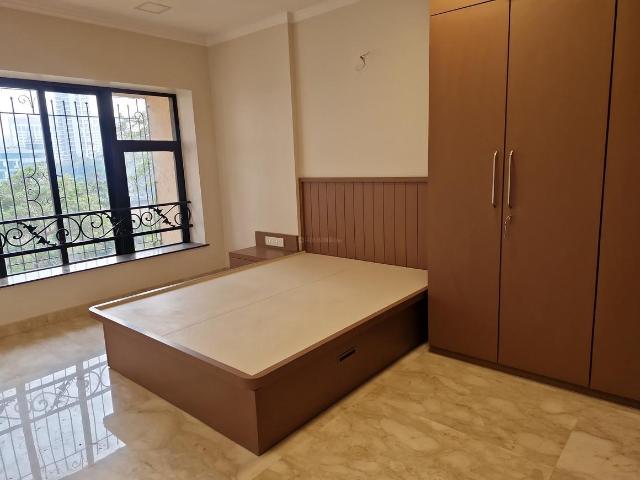 4 BHK Apartment in Andheri West for rent Mumbai. The reference number is 19512334