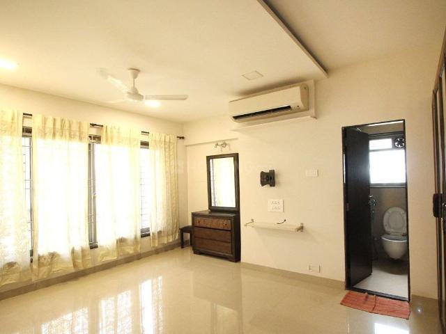 4 BHK Apartment in Andheri West for rent Mumbai. The reference number is 19954993