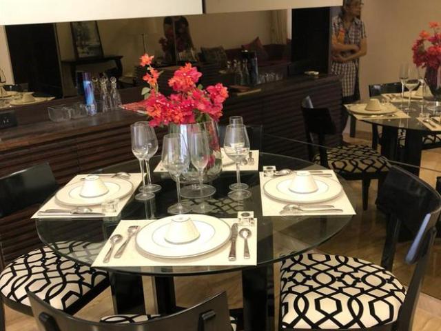 4 BHK Apartment in Andheri West for rent Mumbai. The reference number is 19955681