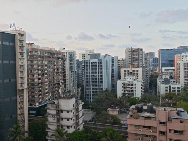 4 BHK Apartment in Andheri West for rent Mumbai. The reference number is 19920355