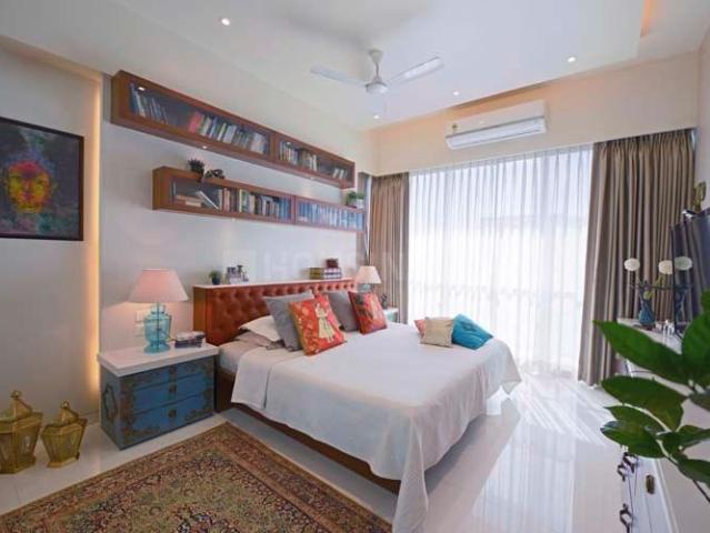 4 BHK Apartment in Andheri West for resale Mumbai. The reference number is 19575890