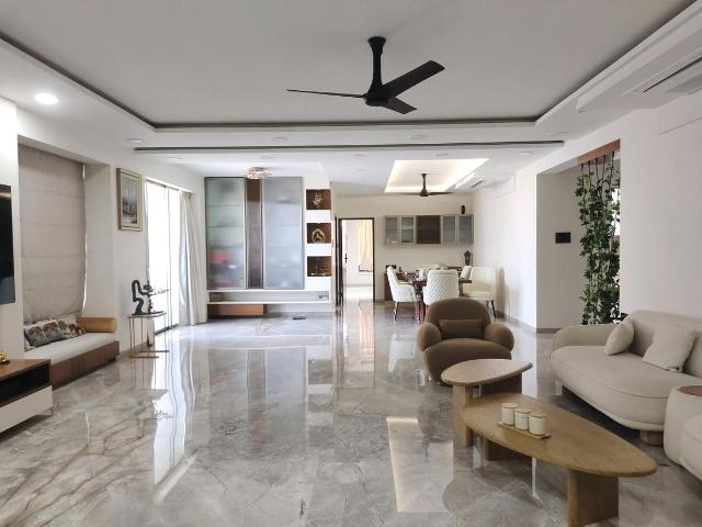 4 BHK Apartment in Andheri West for resale Mumbai. The reference number is 20018262