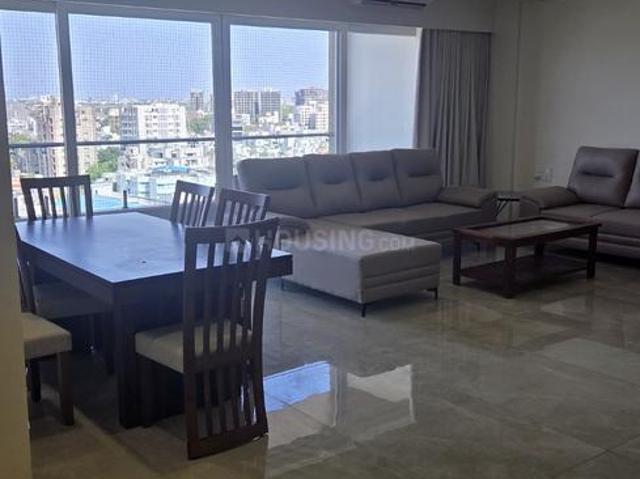 4 BHK Apartment in Akota for rent Vadodara. The reference number is 20599317