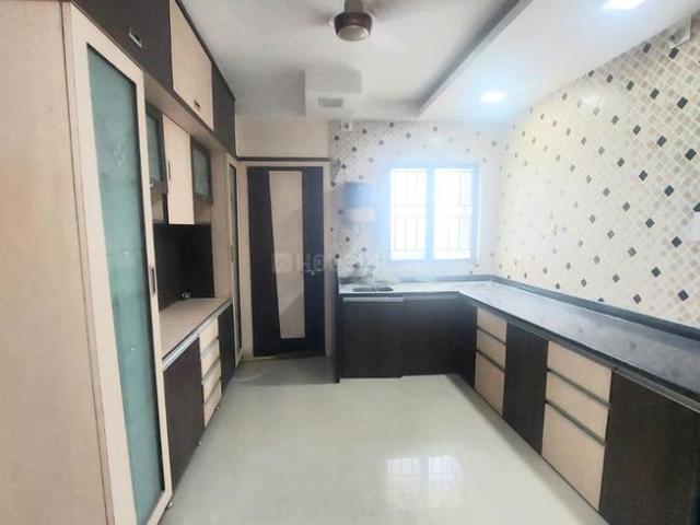 4 BHK Apartment in Akota for rent Vadodara. The reference number is 20826994