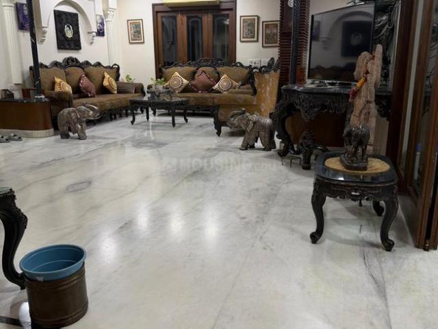 4 BHK Apartment in Alipore for resale Kolkata. The reference number is 20955955