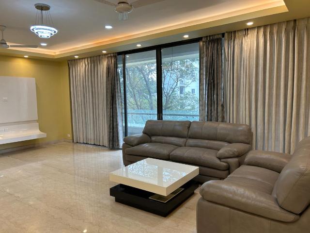 4 BHK Apartment in Alipore for resale Kolkata. The reference number is 20360423